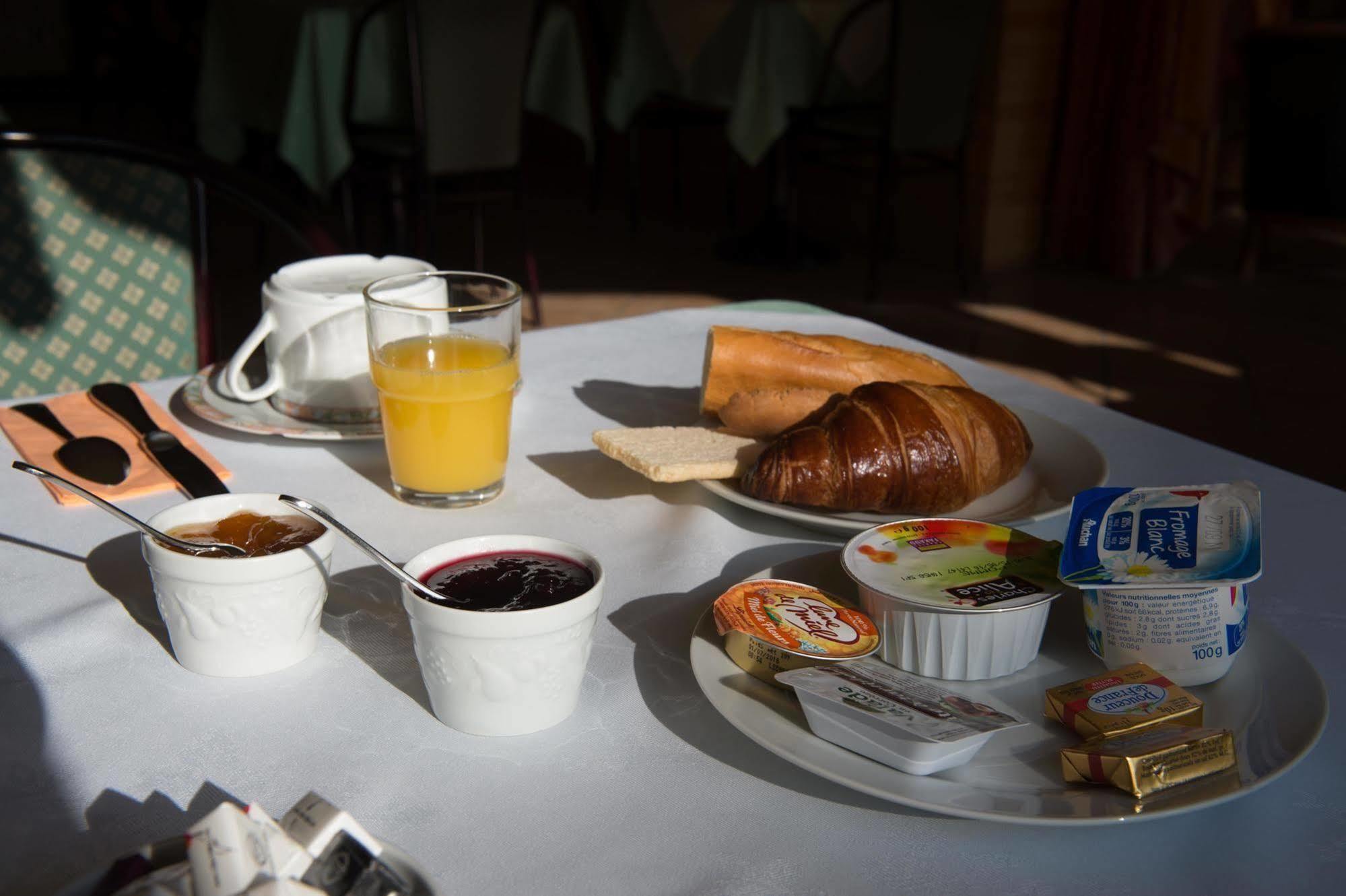 Anne De Beaujeu Hotel Gien Kültér fotó